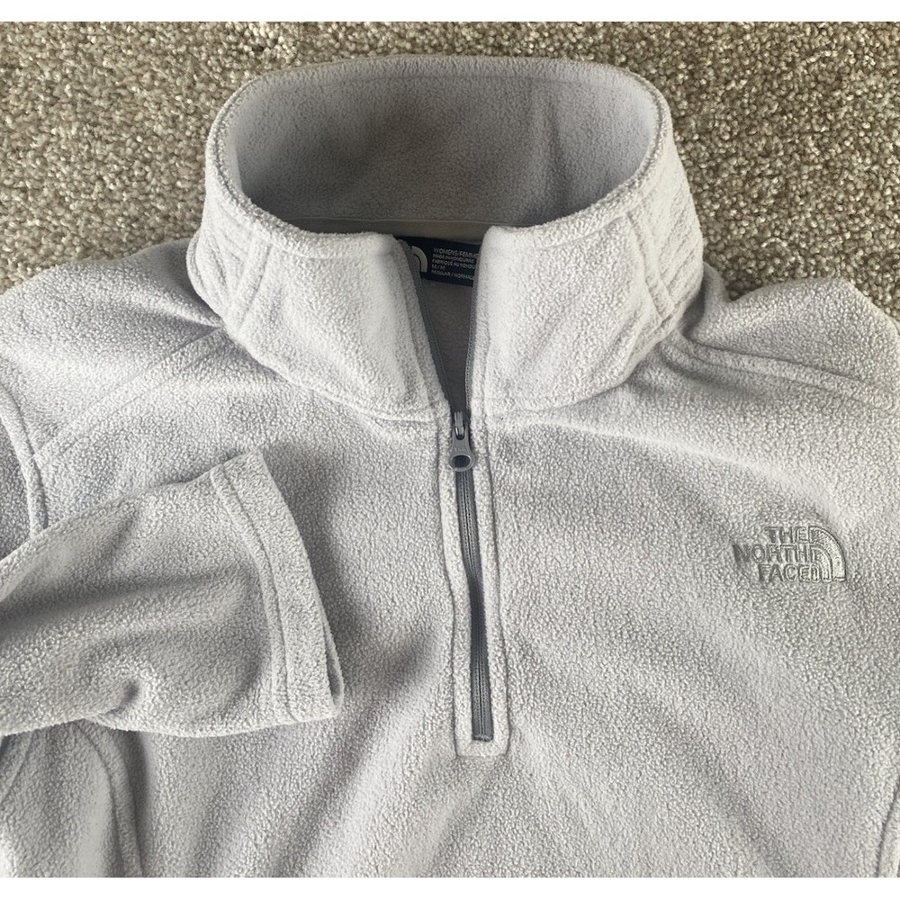 The North Face Women Medium Gray Fleece Jacket 1/4 Zip Preppy School Attire Work